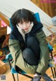 Suzu Hirose 広瀬すず, Shonen Magazine 2021 No.10 (週刊少年マガジン 2021年10号) P5 No.85a17c